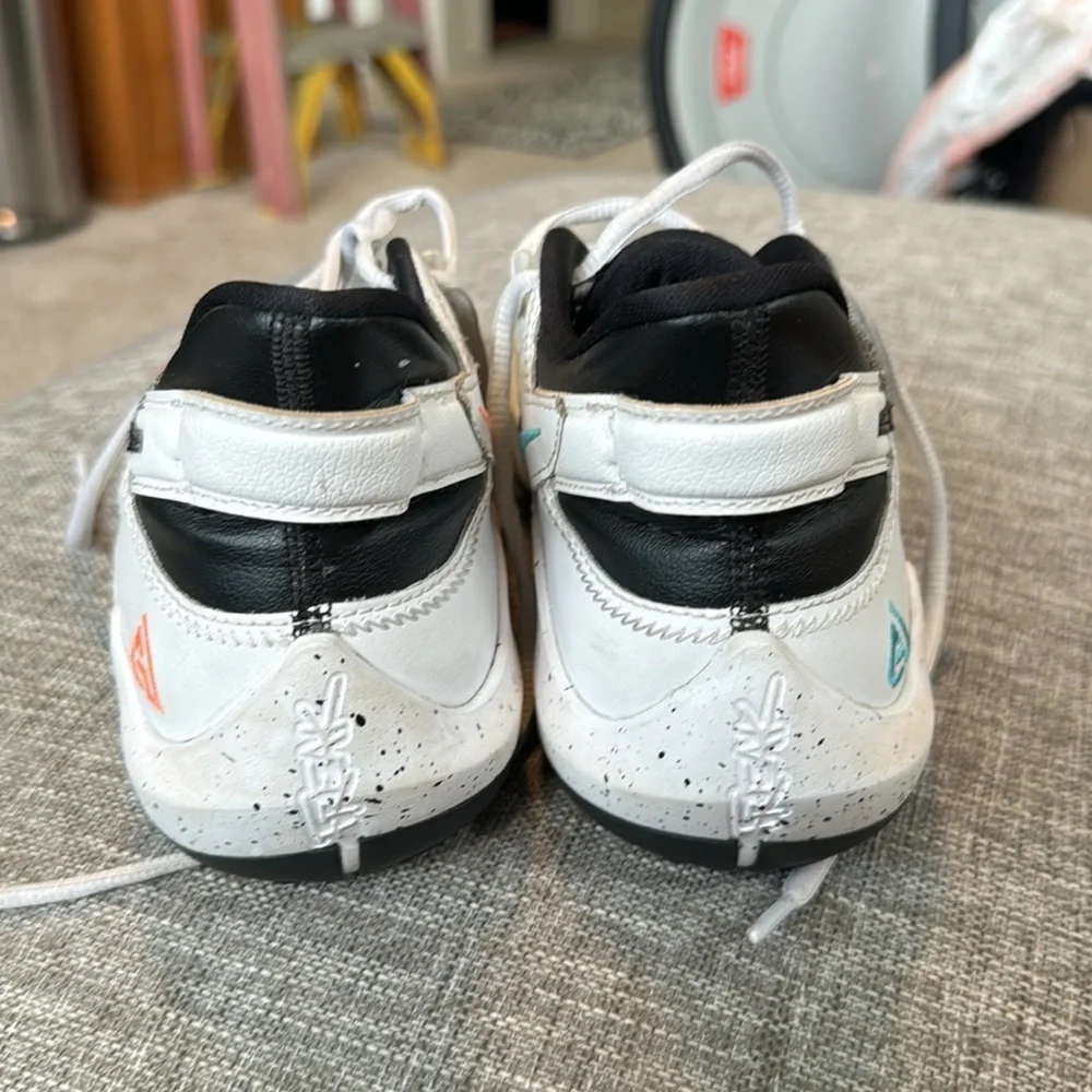 Nike Zoom Freak 2 Giannis Antetokounmpo Denim
